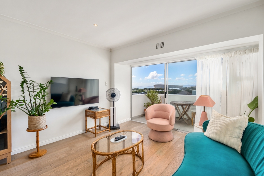 2 Bedroom Property for Sale in Three Anchor Bay Western Cape
